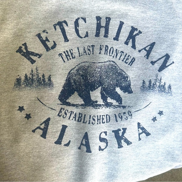 Women’s Ketchikan, Alaska The Last Frontier Sweatshirt (M) (new, with tags) - Picture 3 of 6